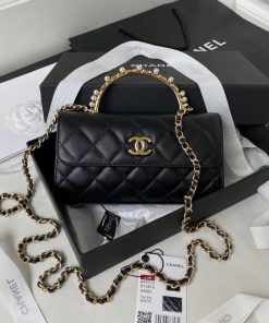 Design Chanel AP2946 Phone Holder Clutch with Chain Lambskin