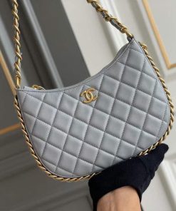 Design Chanel AS4368 Large HOBO Bag Shiny Crumpled Lambskin & Gold-Tone Metal