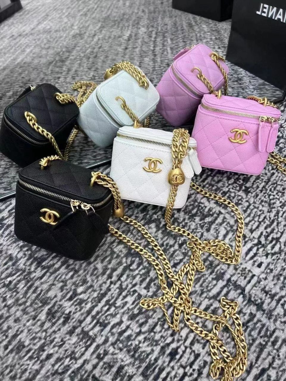 Lambskin Quilted Pearl Crush Mini Vanity Case With Chain