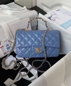 Design CHANEL POWDER BLUE SMALL DOUBLE CLASSIC FLAP WITH SILVER HARDWARE