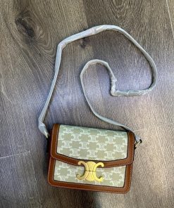 Design TEEN TRIOMPHE BAG IN TRIOMPHE CANVAS AND CALFSKIN