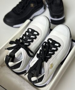 Design CHANEL Velvet Calfskin Mixed Fibers CC Sneakers