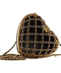 Design CHANEL HEART MINAUDIERE BAG Black & Gold-Tone Hardware