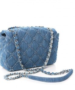 Design CHANEL Denim Quilted Medium Distressed Single Flap Blue