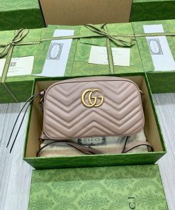 Design GUCCI Calfskin Matelasse Small GG Marmont Chain Shoulder Bag