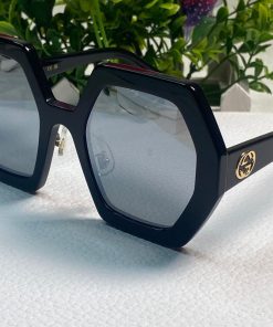 Design Gucci sunglasses