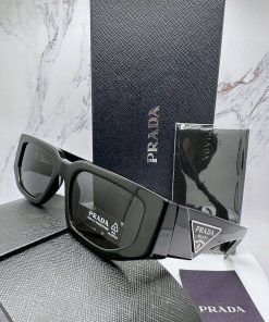 Design Prada Sunglasses Triangle Plaque Logo PR09ZS