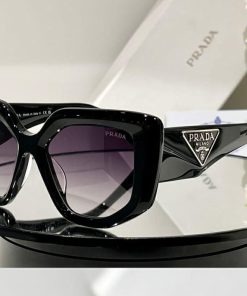 Design prada SUNGLASSES bold and multi-faceted