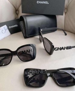 Design CHANEL Acetate Strass Square Sunglasses