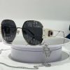 Design CHRISTIAN DIOR Oversize Tinted Sunglasses