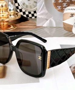 Design Chanel sunglasses oversized square