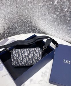 Design CHRISTIAN DIOR Oblique Roller Messenger Bag Blue