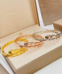 Design BVLGARI Serpenti Viper 18K White Gold Wrap Bracelet