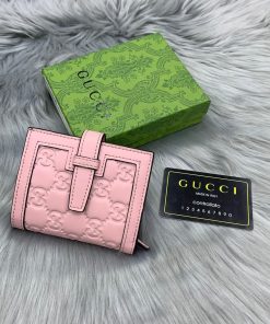 Design Gucci card case wallet