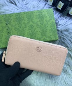 Design GUCCI Leather Double G Zip-Around Wallet