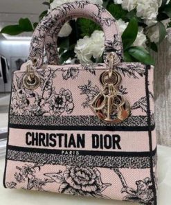 Design Christian Dior | MEDIUM LADY D-LITE BAG