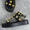 Design Garavani Roman Stud Platform Sandals in Black