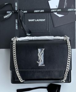Design SAINT LAURENT Calfskin Monogram Sunset Chain Wallet