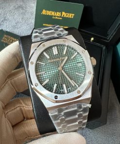 Design AUDEMARS PIGUET Royal Oak Automatic