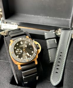 Design Panerai Submersible QuarantaQuattro Goldtech™ Orocarbo watch