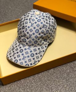 Design Be My Cap In Black This Product Is Of The Best Quality