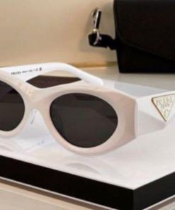 Design prada Sunglasses with triangle logo